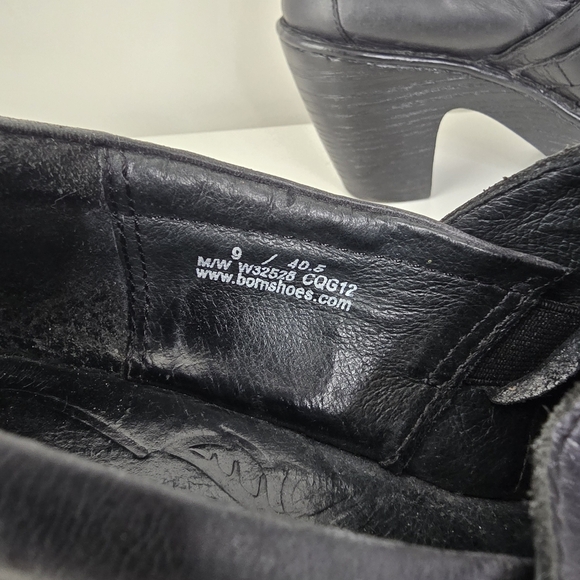 Born Black Leather Slip On Platform Clogs Size 9 Buckle Detail Preppy Comfort - Picture 8 of 11